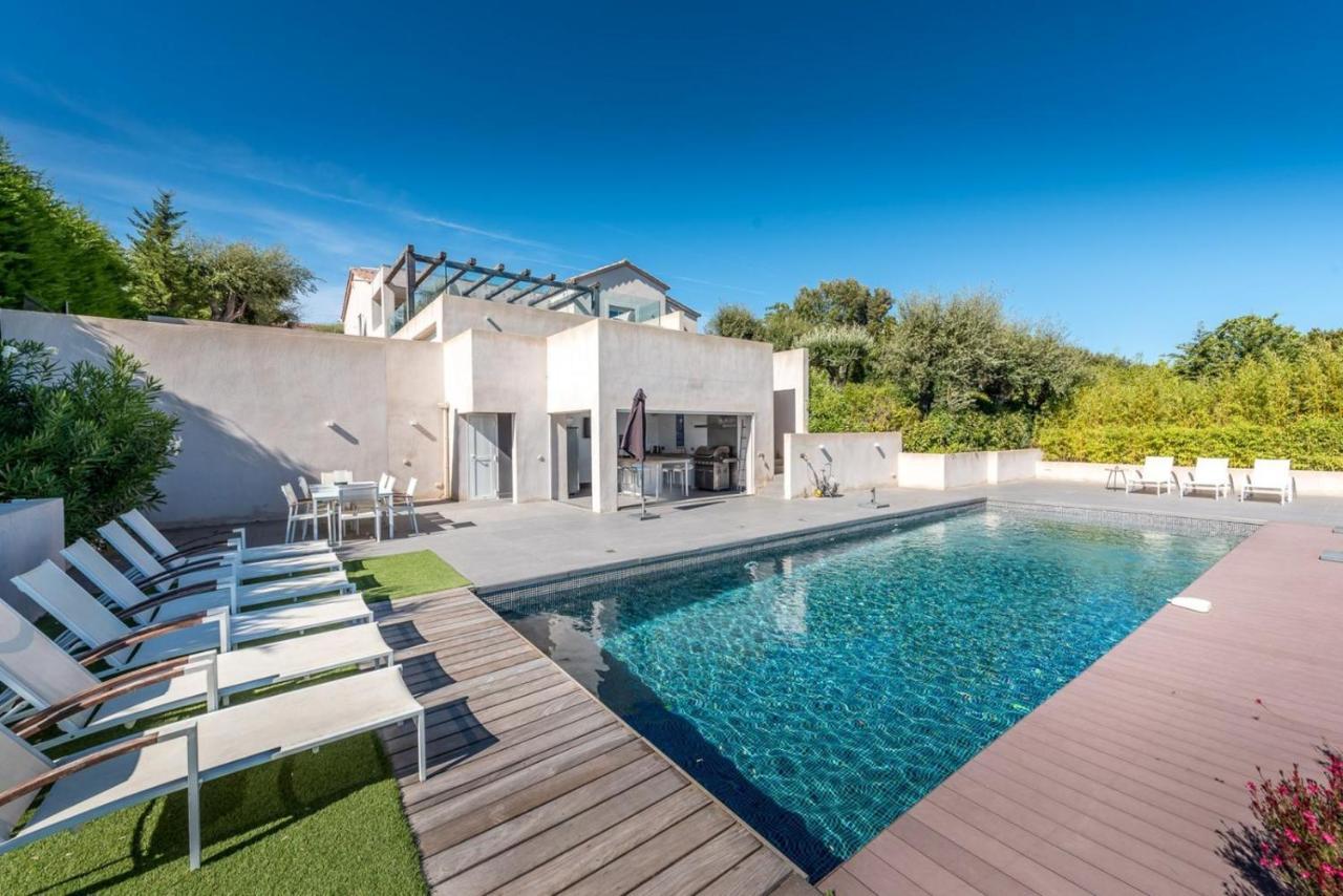 Vue Panoramique Sur La Baie De St Tropez Βίλα Les Issambres Εξωτερικό φωτογραφία