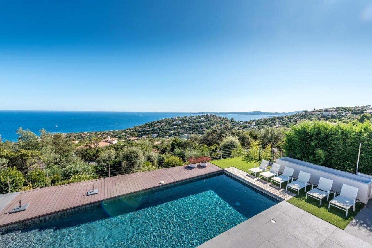Vue Panoramique Sur La Baie De St Tropez Βίλα Les Issambres Εξωτερικό φωτογραφία