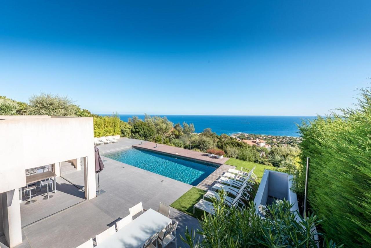 Vue Panoramique Sur La Baie De St Tropez Βίλα Les Issambres Εξωτερικό φωτογραφία